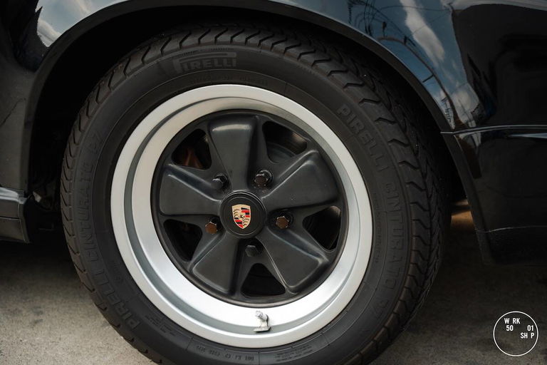 Porsche 911 Carrera 3.2 (US)