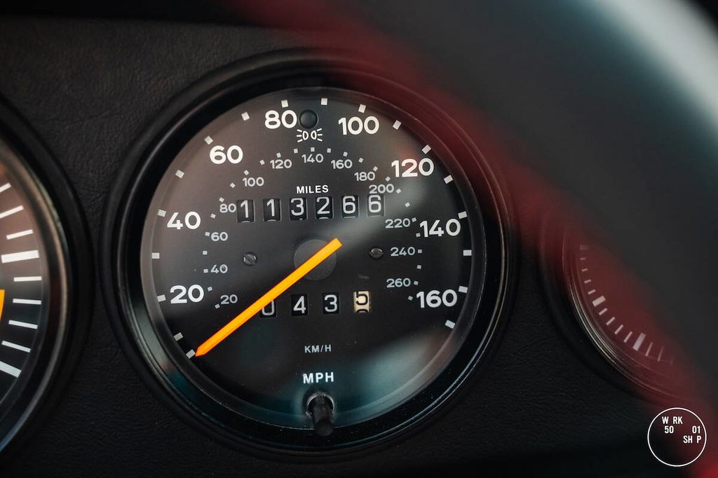 Porsche 911 Carrera 3.2 (US)