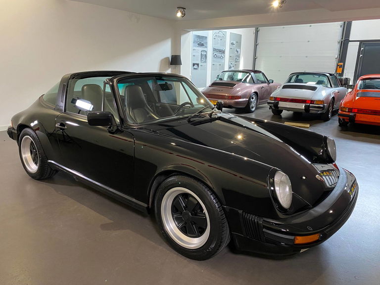 Porsche 911 Carrera 3.2