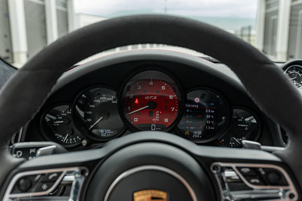 Porsche 991.2 Carrera GTS