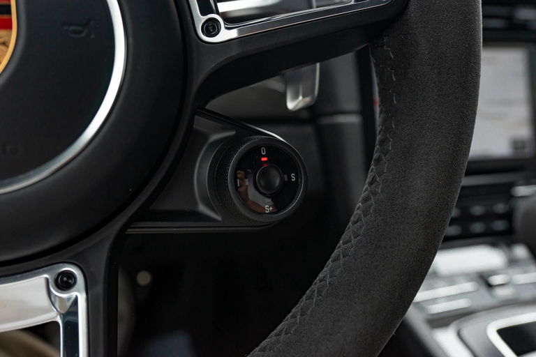 Porsche 991.2 Carrera GTS