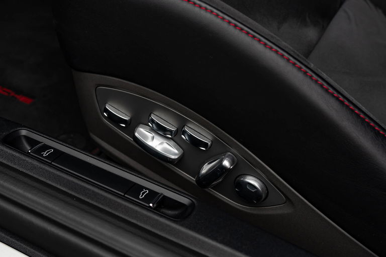 Porsche 991.2 Carrera GTS