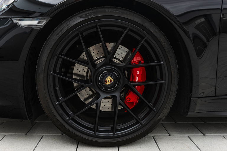 Porsche 991.2 Carrera GTS