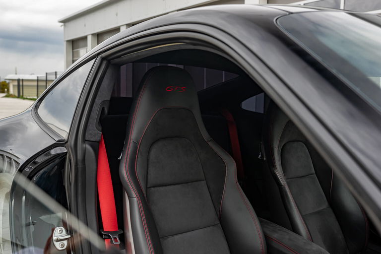 Porsche 991.2 Carrera GTS