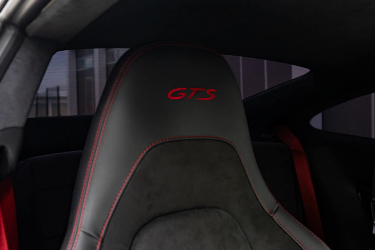 Porsche 991.2 Carrera GTS