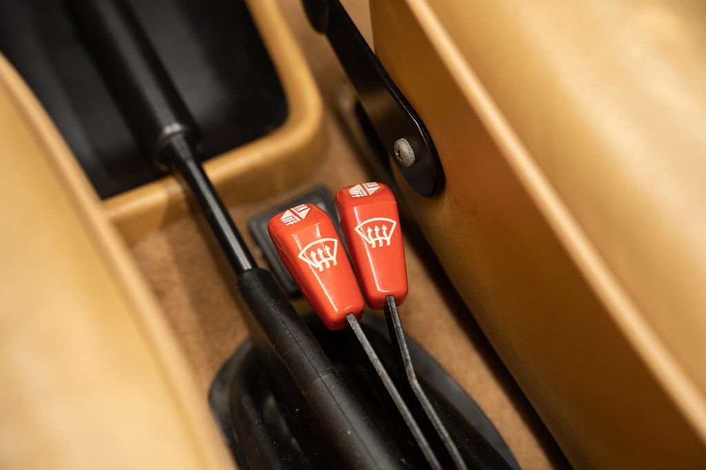 Porsche 911 Carrera 3.2 Speedster (US)