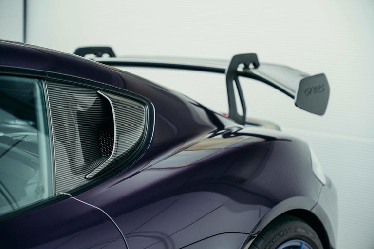 Porsche 718 Cayman GT4 RS