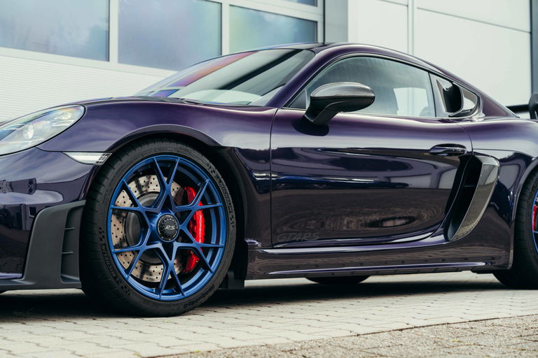 Porsche 718 Cayman GT4 RS