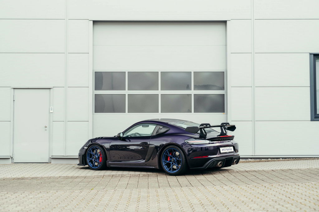 Porsche 718 Cayman GT4 RS