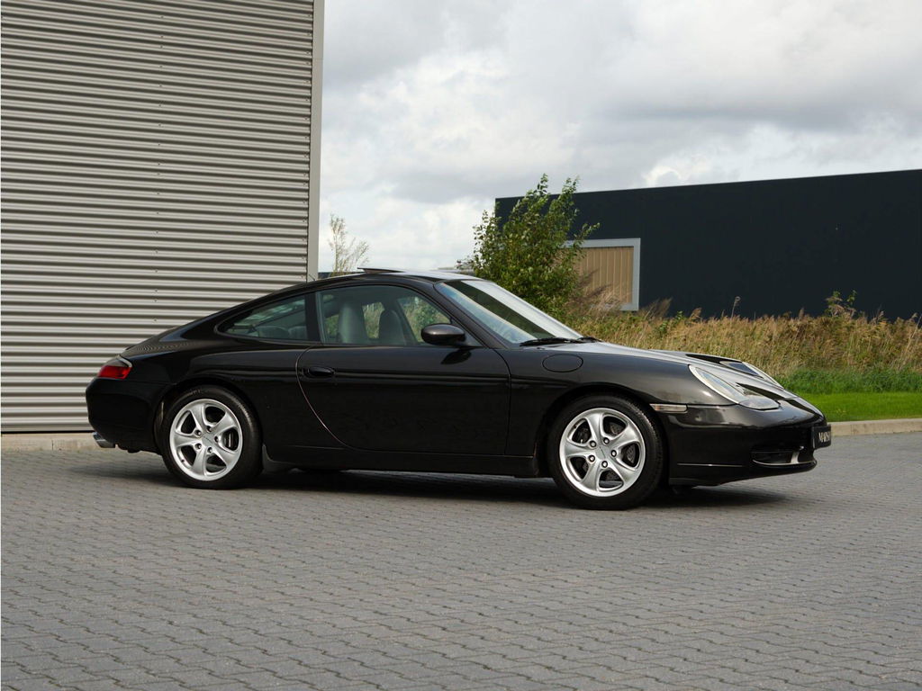 Porsche 996 Carrera