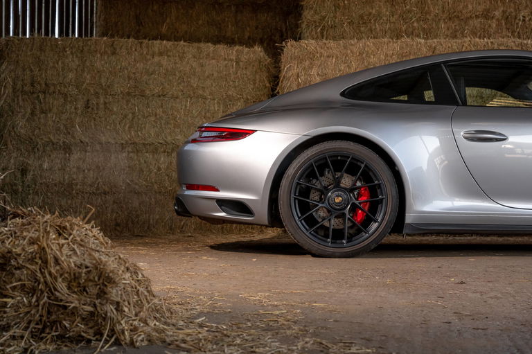 Porsche 991.2 Carrera GTS