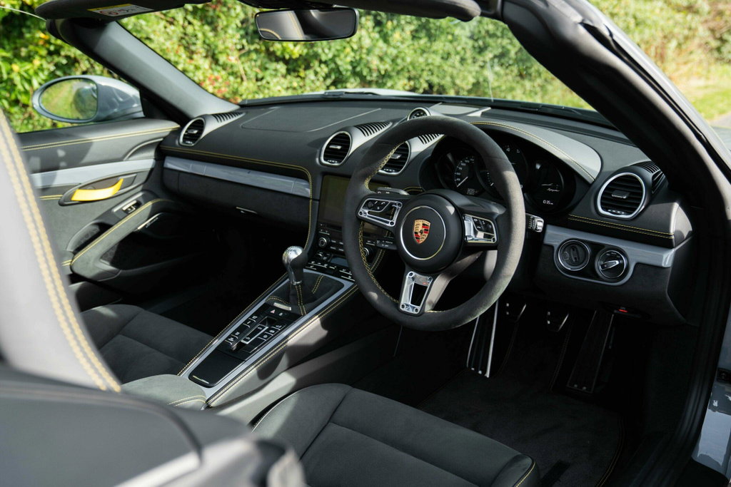 Porsche 718 Spyder