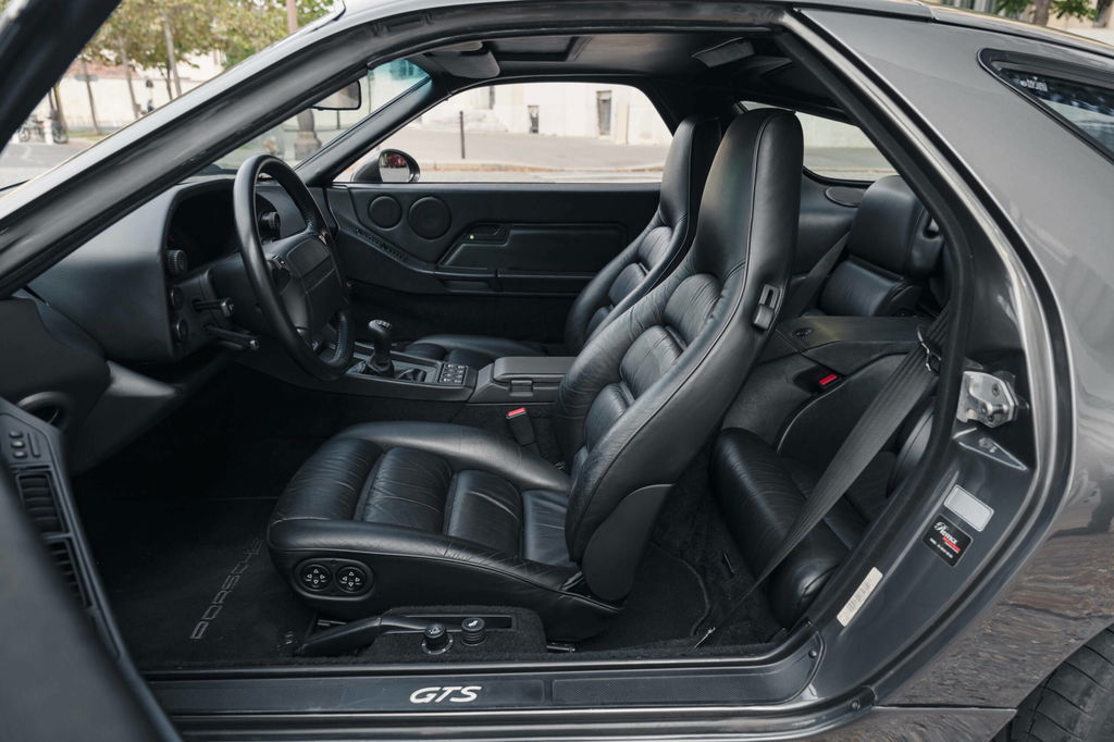 Porsche 928 GTS