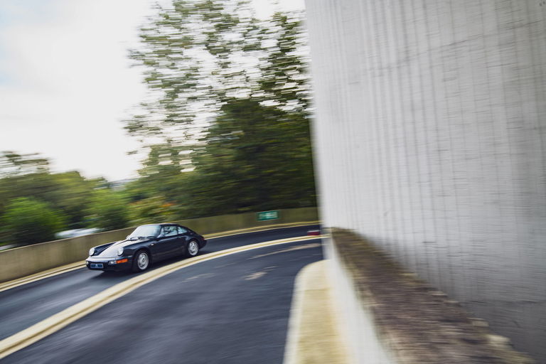 Porsche 964 Carrera 4