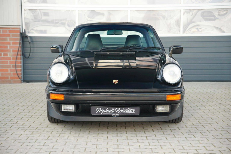 Porsche 911 Carrera 3.2 (US)