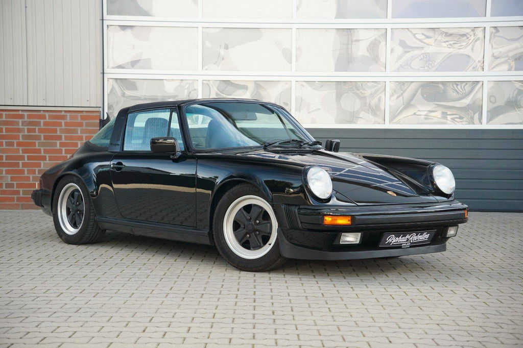 Porsche 911 Carrera 3.2 (US)