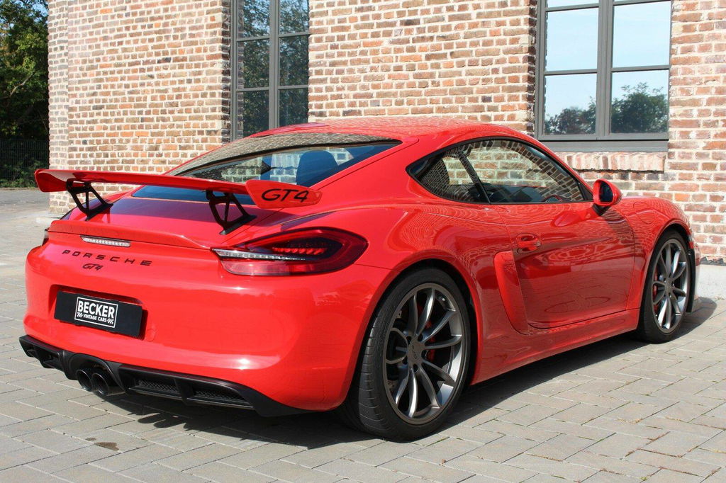 Porsche 981 Cayman GT4