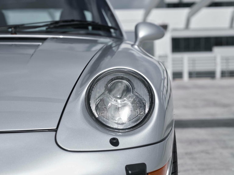 Porsche 993 Carrera 4