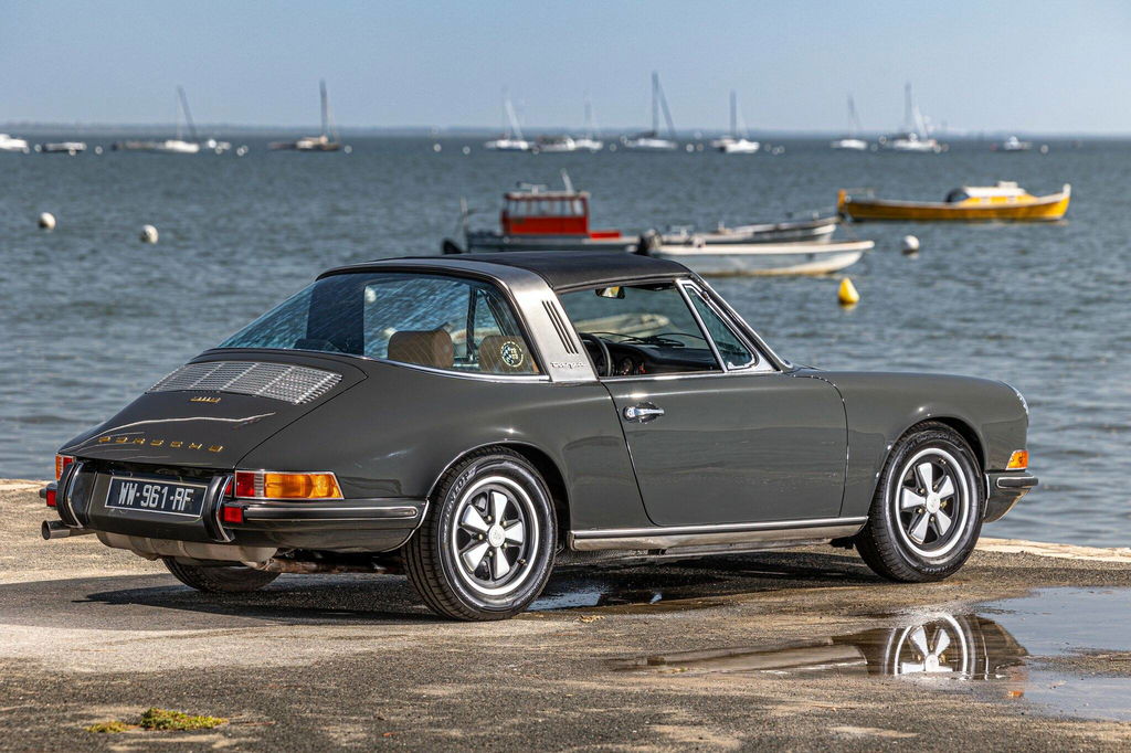 Porsche 911 E