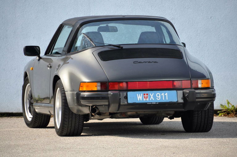 Porsche 911 Carrera 3.2