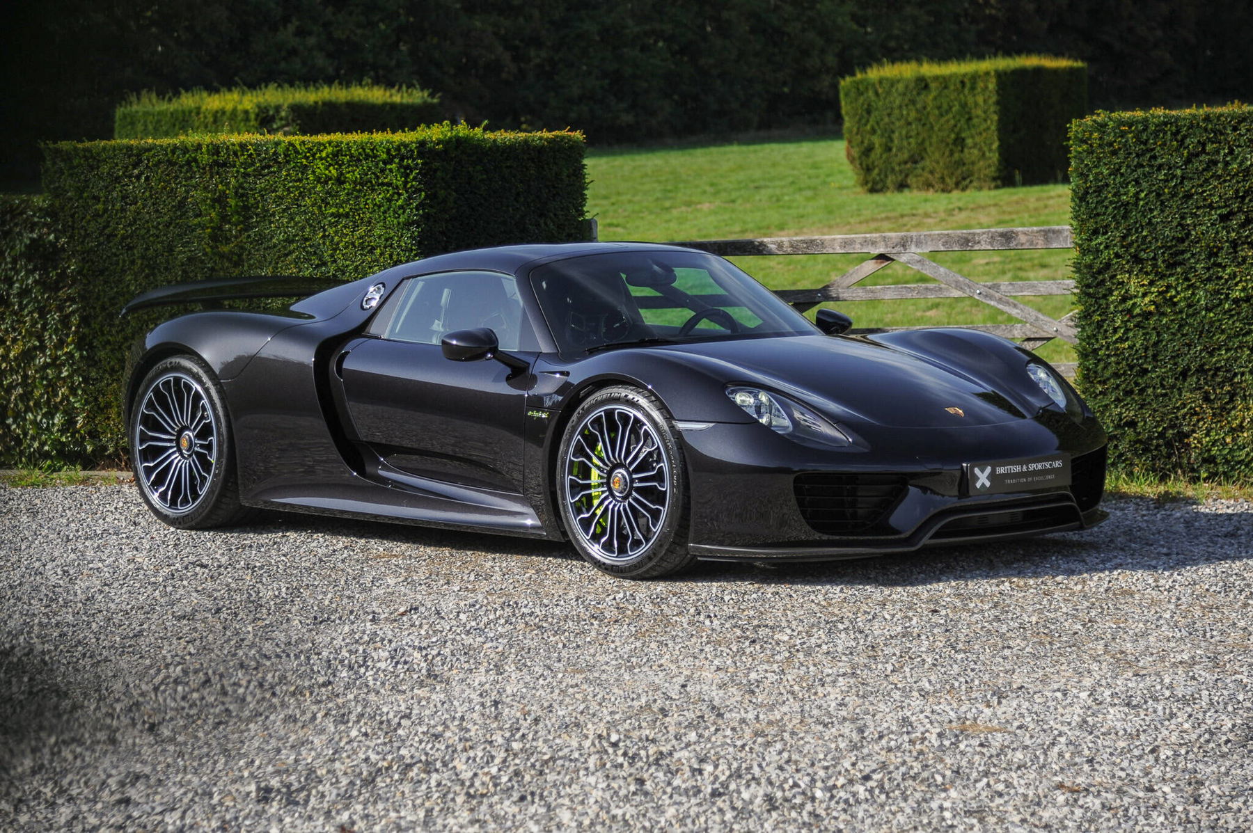 Porsche 918 - elferspot.com - Magazine & Marketplace for Porsche