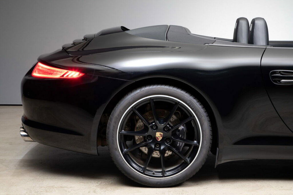 Porsche 991 Carrera Black Edition