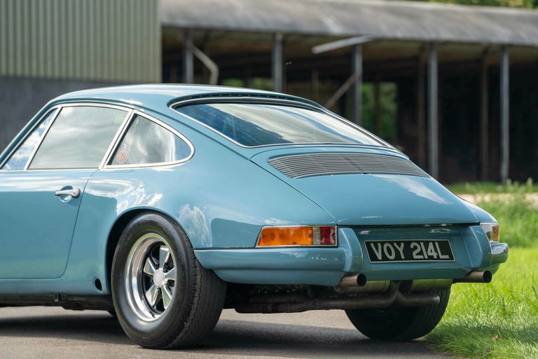 Porsche 911 Backdate