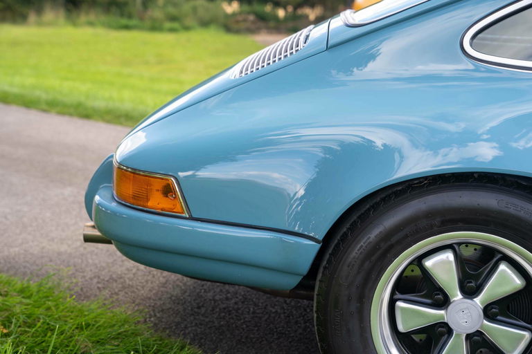 Porsche 911 Backdate