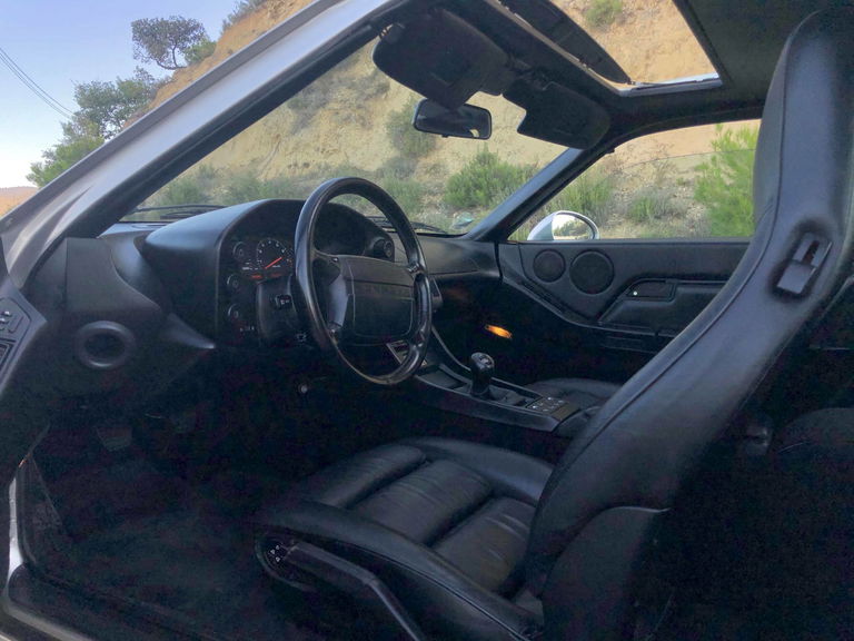 Porsche 928 GTS
