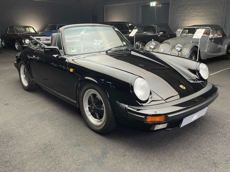 Porsche 911 Carrera 3.2 (US)