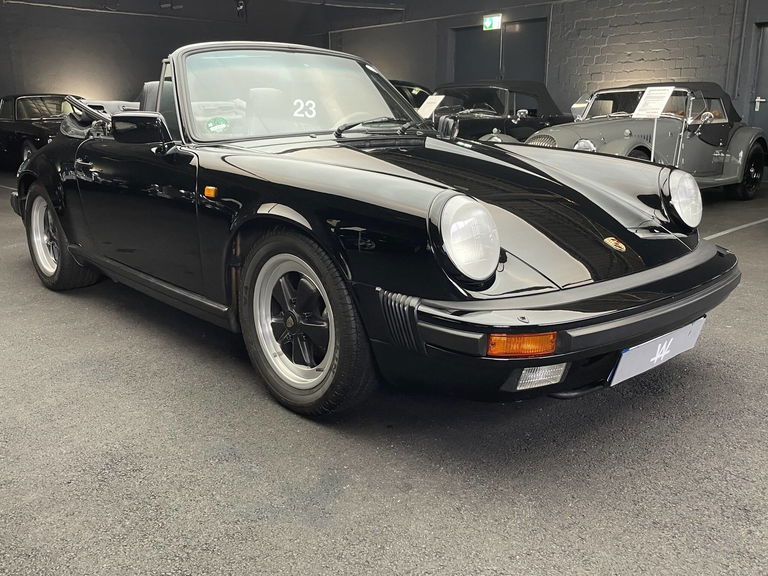 Porsche 911 Carrera 3.2 (US)