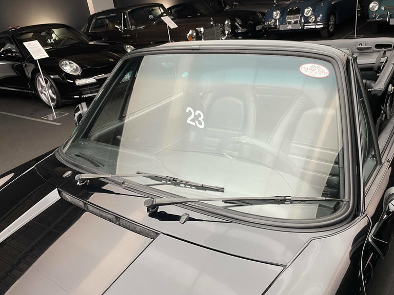 Porsche 911 Carrera 3.2 (US)