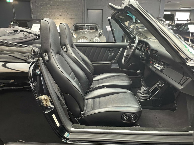 Porsche 911 Carrera 3.2 (US)