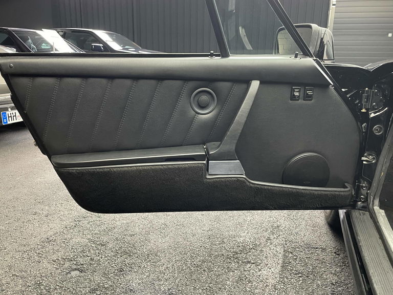 Porsche 911 Carrera 3.2 (US)