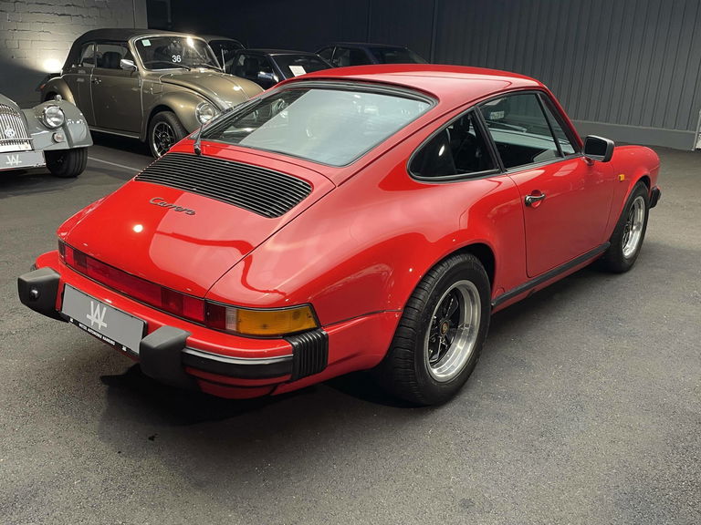 Porsche 911 Carrera 3.2
