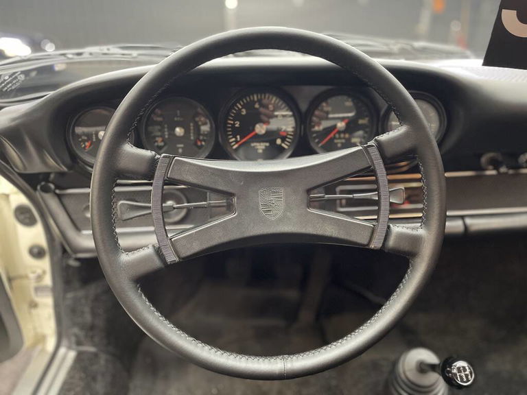 Porsche 911 S (F-Modell)