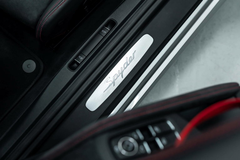 Porsche 718 Spyder