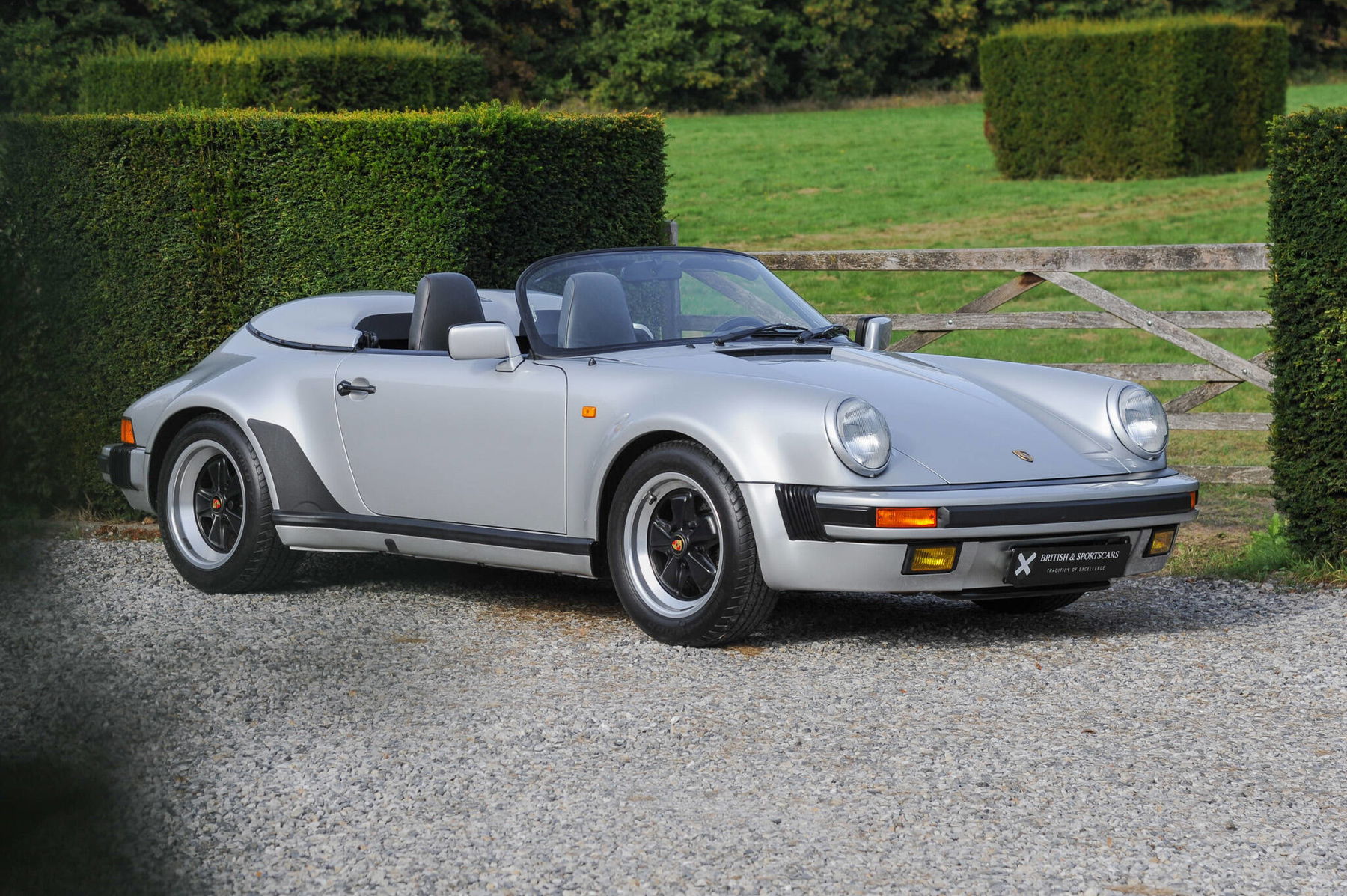 Porsche 911 Carrera 3.2 Speedster 1989 - elferspot.com - Marketplace for Porsche Sports Cars Porsche 911 Carrera 3.2 Speedster 1989 - elferspot.com - Marketplace for Porsche Sports Cars
