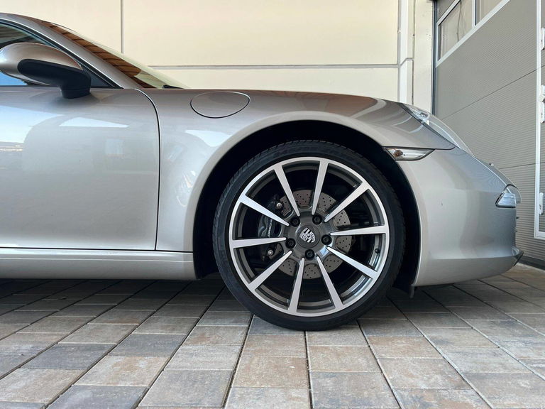 Porsche 991 Carrera