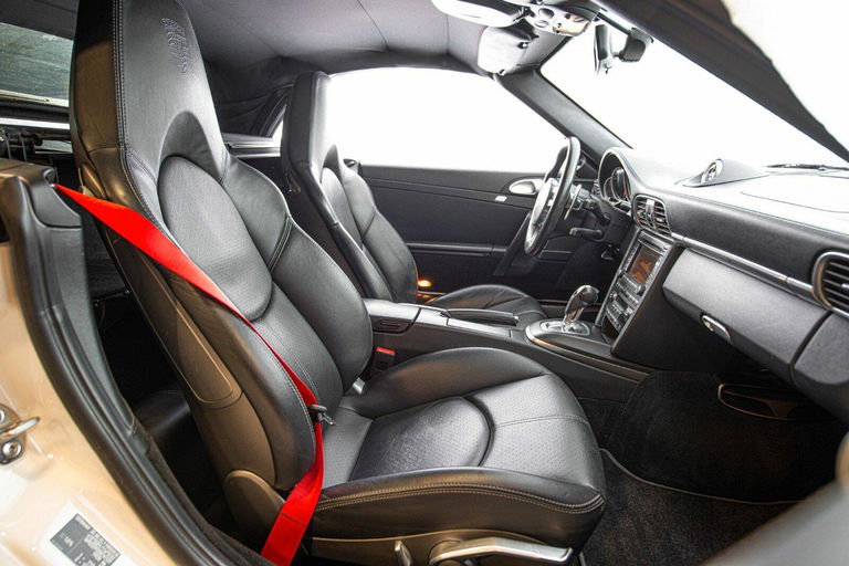 Porsche 997.2 Carrera GTS