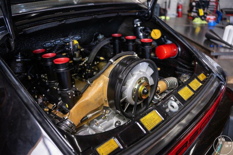 Porsche 911 Carrera (US)