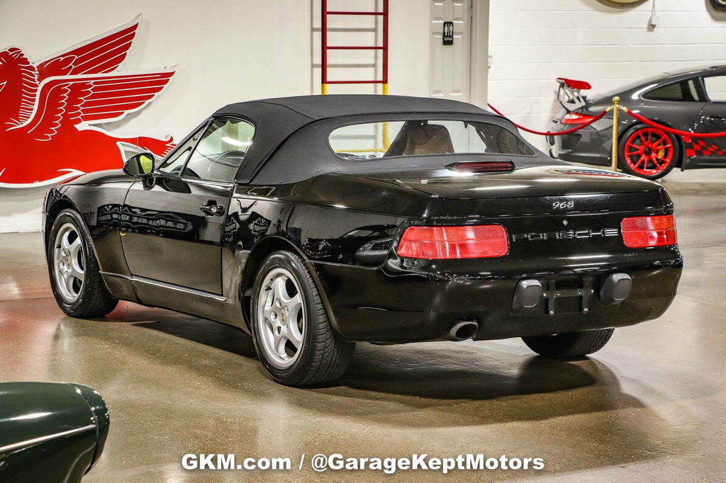 Porsche 968