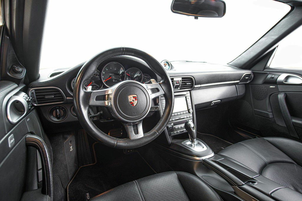 Porsche 997.2 Carrera GTS