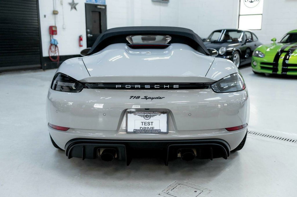 Porsche 718 Spyder