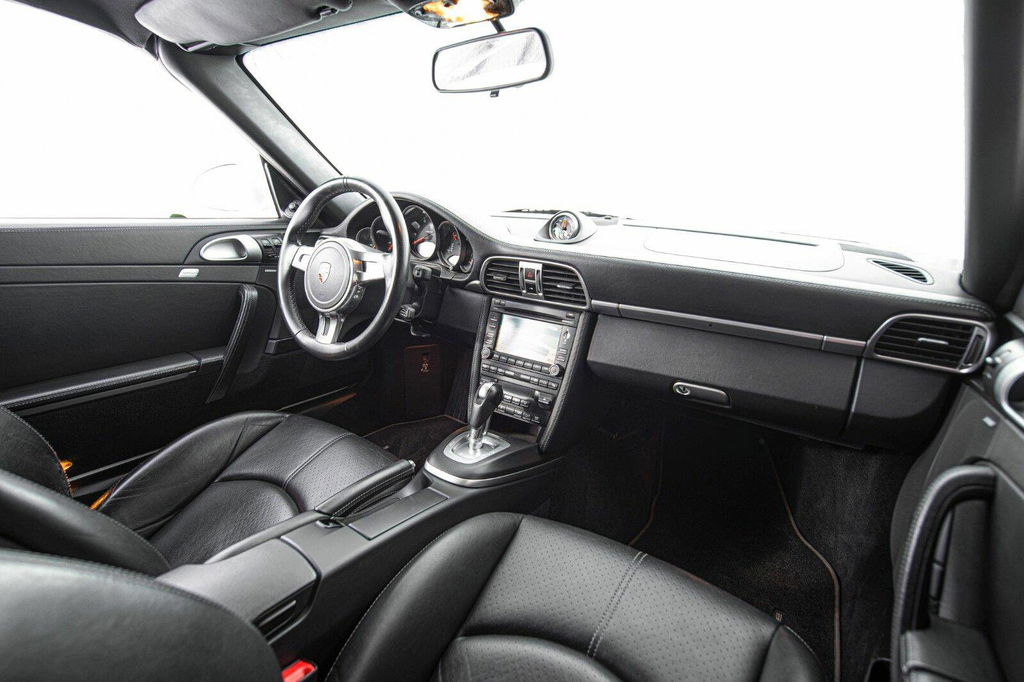 Porsche 997.2 Carrera GTS