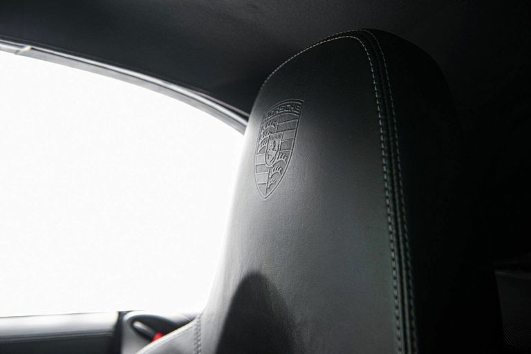 Porsche 997.2 Carrera GTS