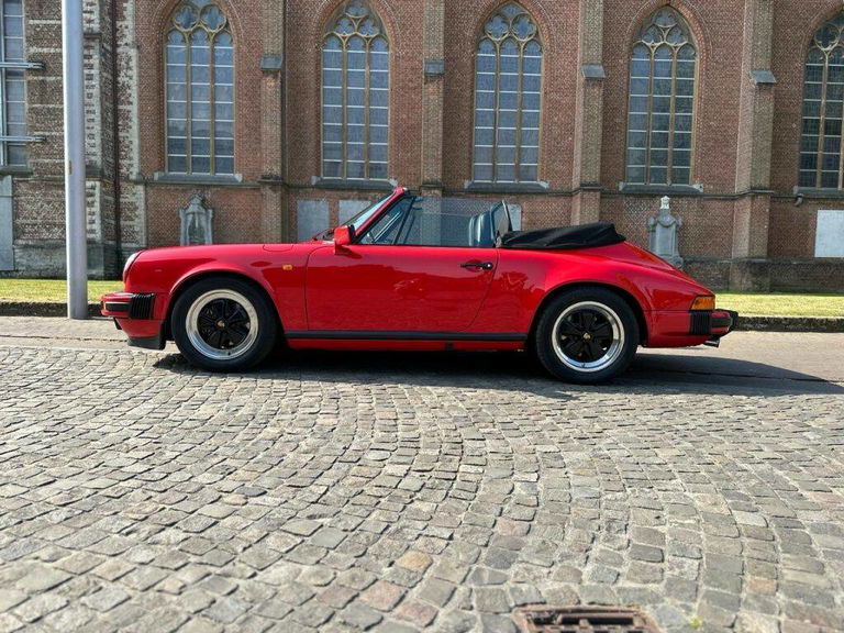 Porsche 911 Carrera 3.2