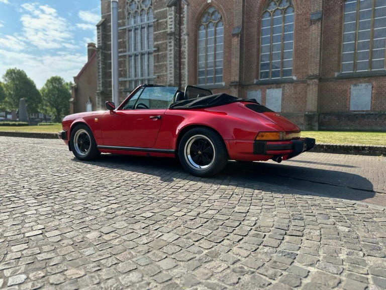 Porsche 911 Carrera 3.2