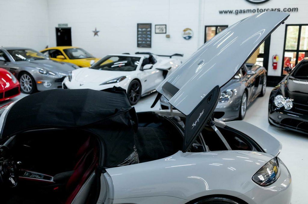 Porsche 718 Spyder