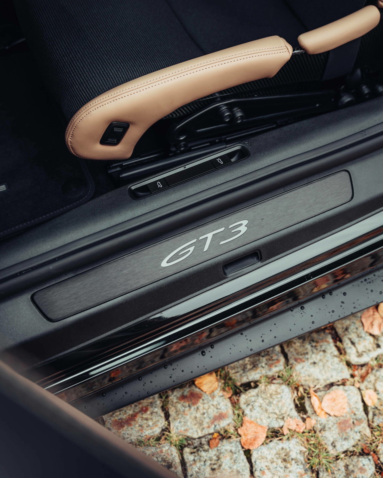 Porsche 992 GT3 Touring